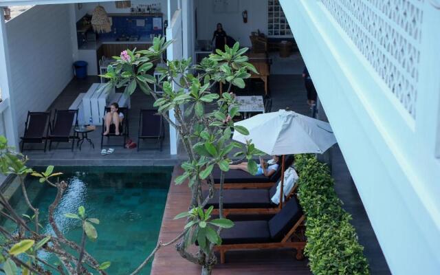 Dip & Doze Boutique Hostel