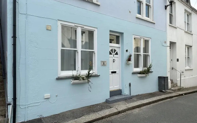 The Slipway Suite, Fowey Harbour & Parking 1 Min