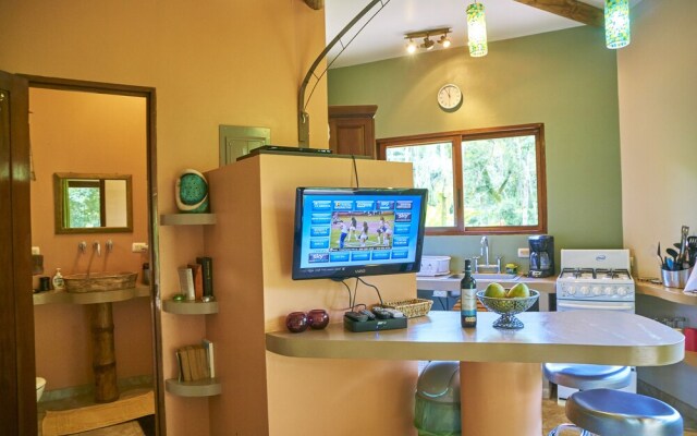 Manoas Luxury Camping and Villa Rentals