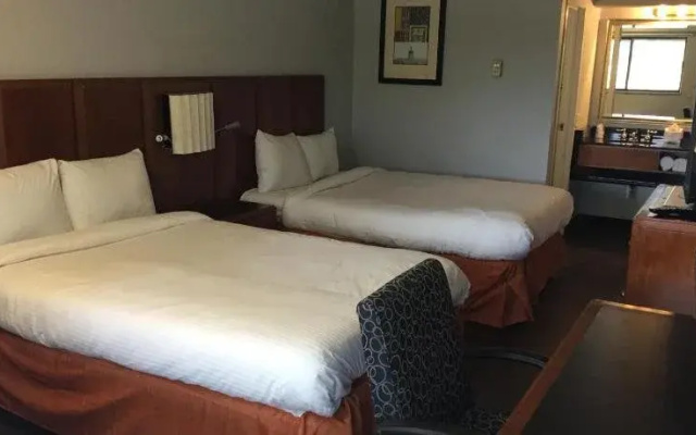 Extenda Suites Mobile North (Ex Red Roof Inn North)
