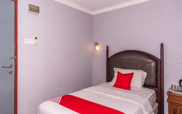 OYO 890 Hotel RK Cahaya