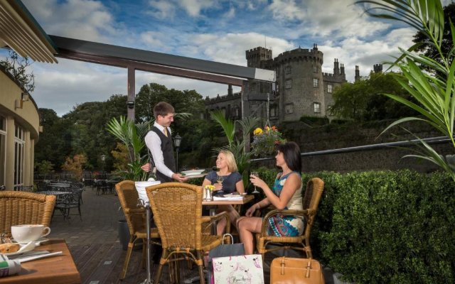 Kilkenny River Court