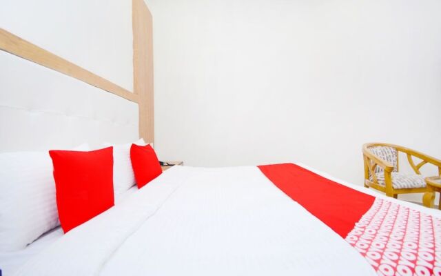 Oyo 39569 Hotel Lazeeno