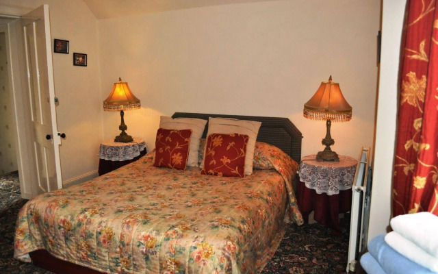 Moulin Hotel