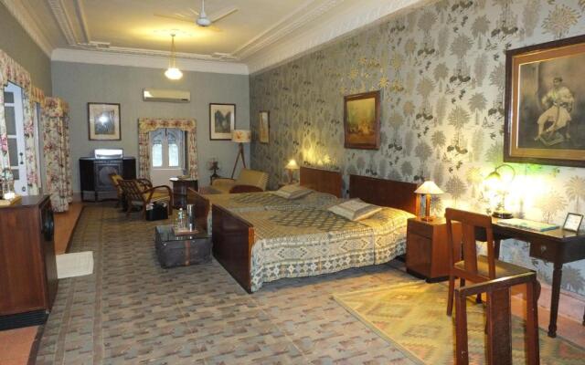 Hotel Udai Bilas Palace-Dungarpur