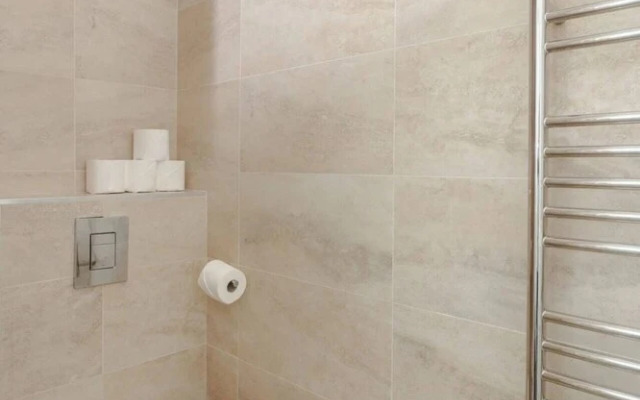 Chic, Newly Renovated Studio Apartment in Angel