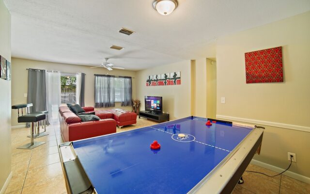 3 BR Pool Home in Tampa by Tom Well IG - 11115