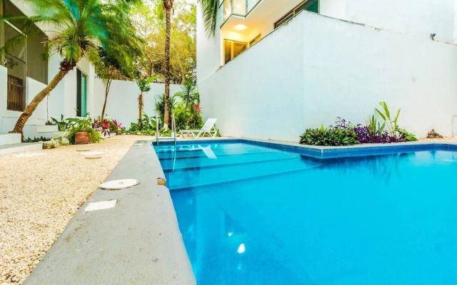 Charming 1 BR Between 5th Avenue and the Beach