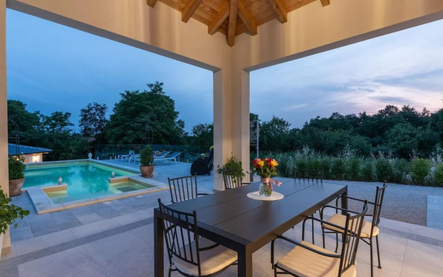 Modern Villa With Swimming Pool and Fenced Garden