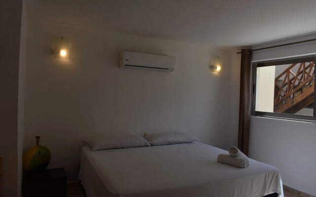 Ocean Plaza 18 by Praia