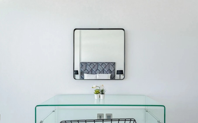 LUX Holiday Home - Azure Residence 2