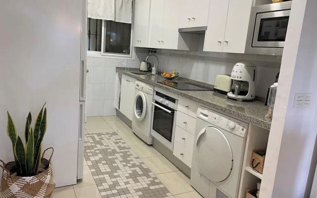 Townhouse - Sleeps 4 - Pool - Playground