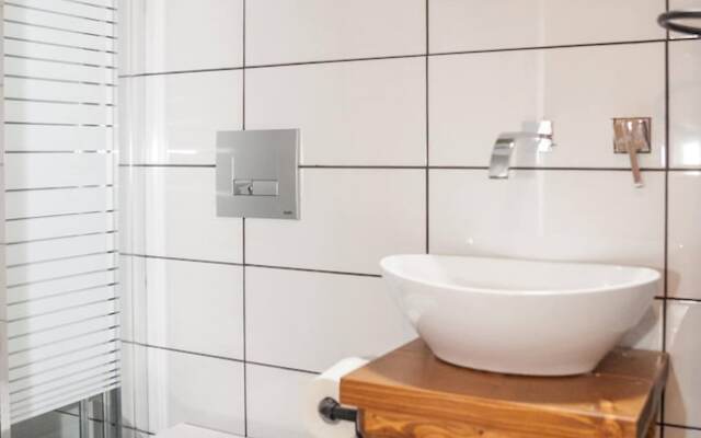Secret Loft, 2min Walk From The Beach, High Tech