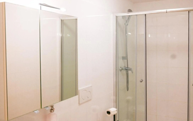 Delightful Duplex Danube Canal