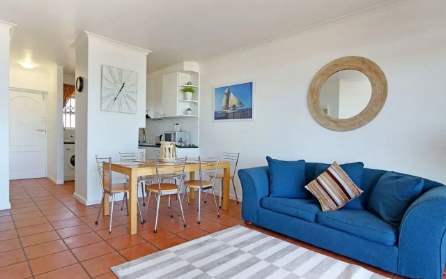 Leisure Bay 205
