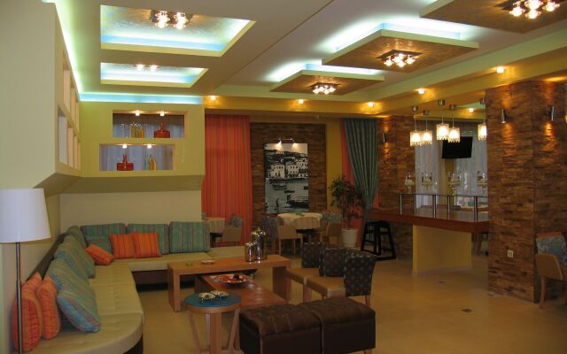 Chryssi Akti, Sure Hotel Collection by Best Western