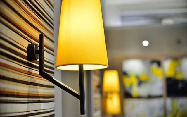 Homeinn Plus Hotel (Shanghai Bund Jinling East Road)