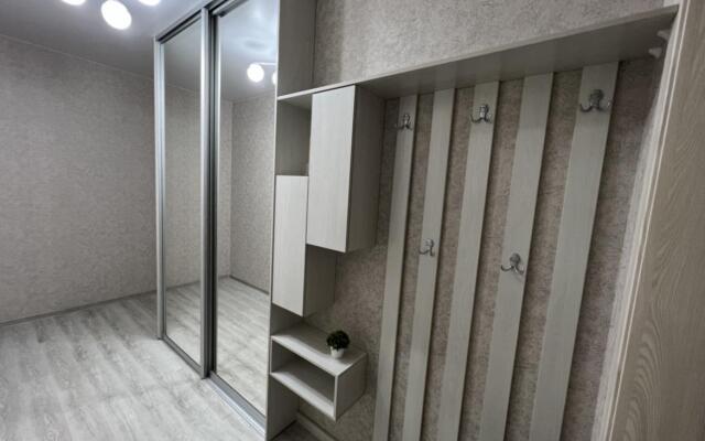 Диван и Чемодан на ул. Немировича-Данченко, 167/3