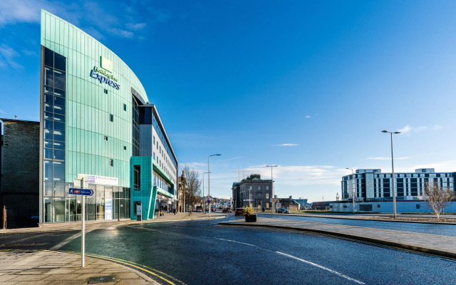 Holiday Inn Express Dundee by IHG