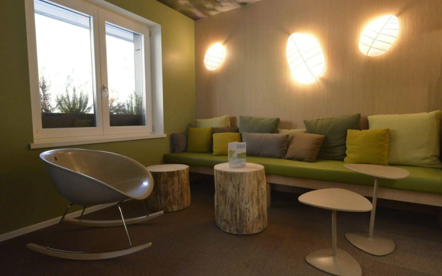 Hi Hotels Torbole Pool & Spa