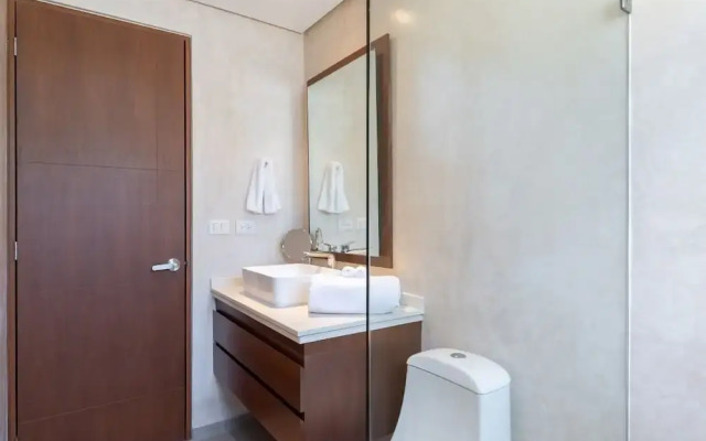 Luxury Apartment at Panoramic