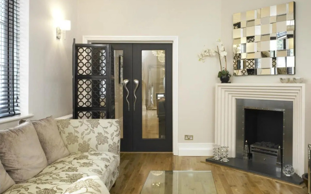 Windfalls Boutique Hotel