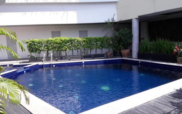 Garden Paradise Hotel & Serviced Apartment