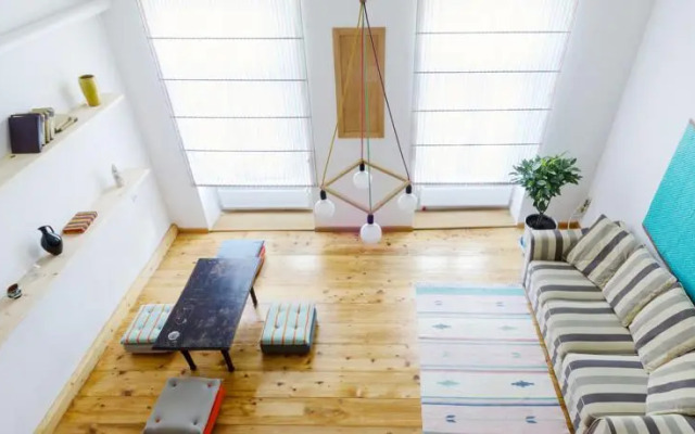 Smoking Dogs Apartment