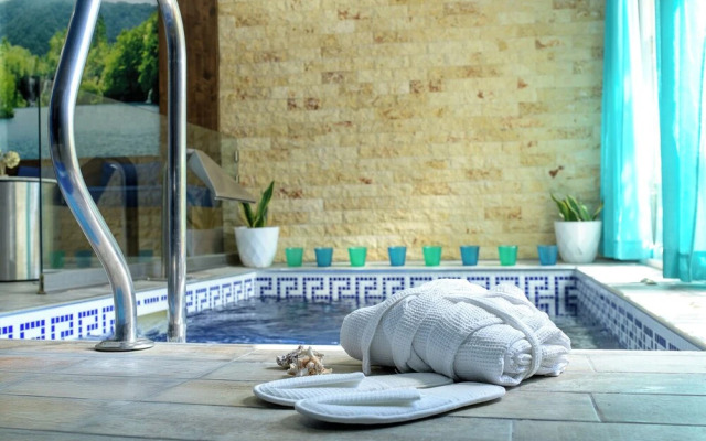 Krousonas Mountain View Suite