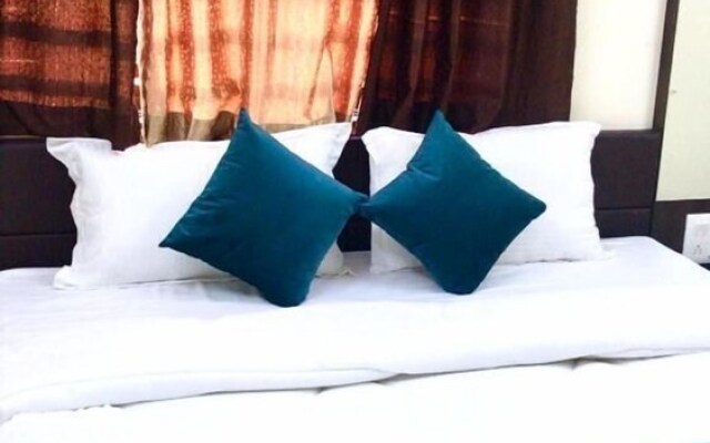 Daze Off Studio House