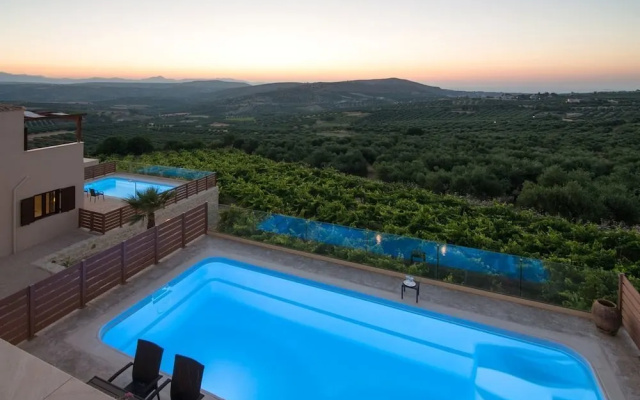 Luxury Villa Malvasia with Seaview and Heated pool