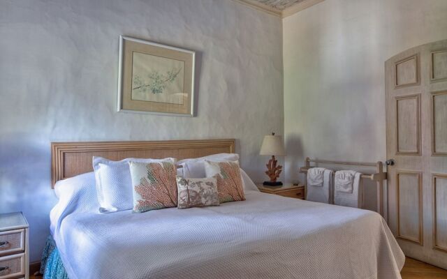 Waverly One by Blue Sky Luxury