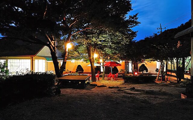 Pocheon Pine Hill Pension
