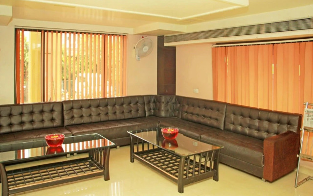 Hotel Central Plaza By OYO Rooms