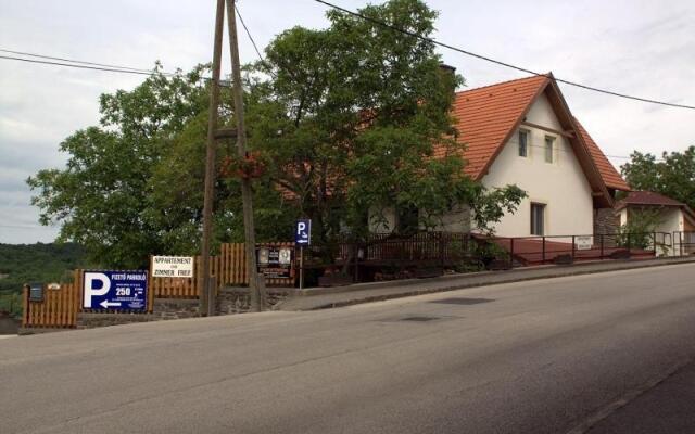 Tó apartman