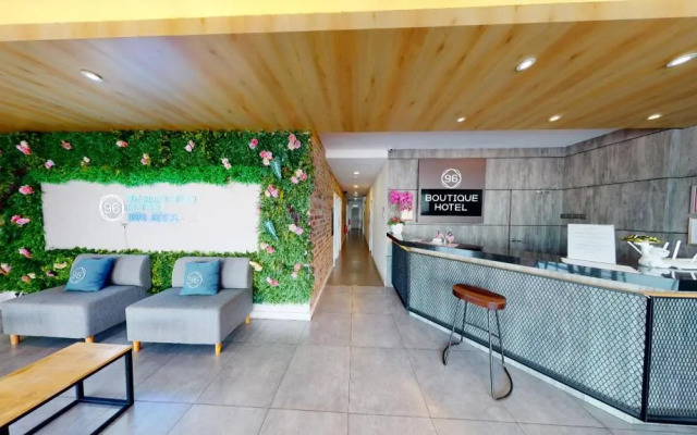 96 boutique hotel