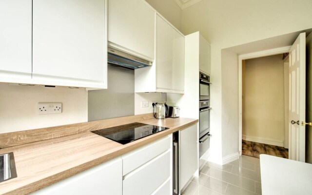 City Centre Georgian Maindoor 2Bed 2Bath Apartment