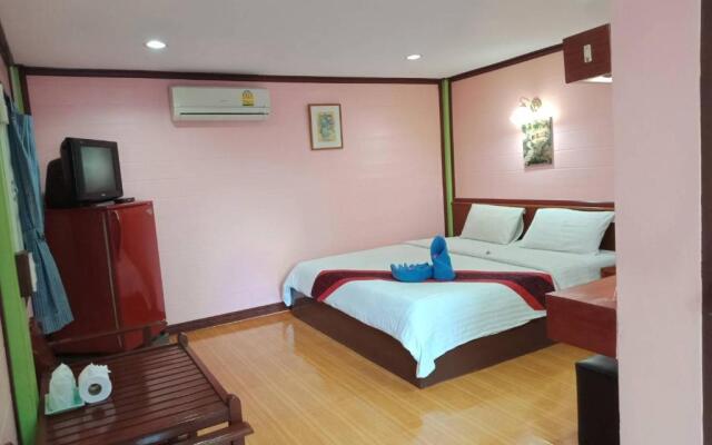Haad Somboon House