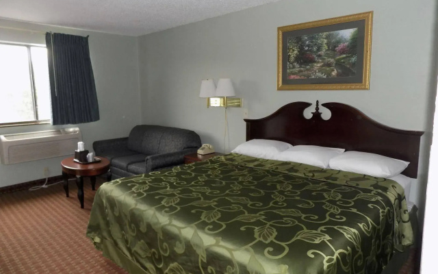 Corning Inn