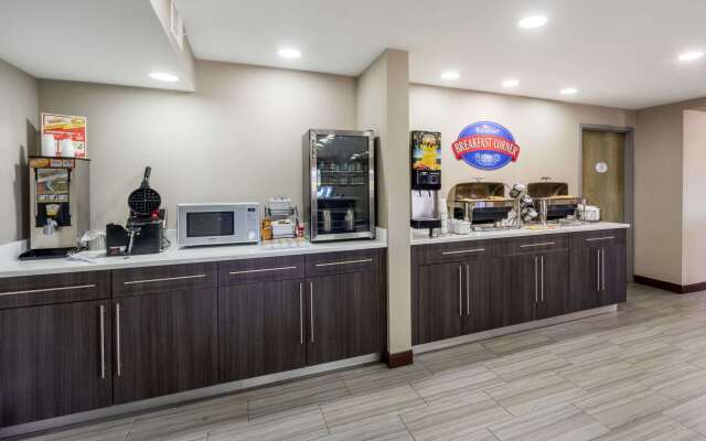 Baymont by Wyndham Clarksville