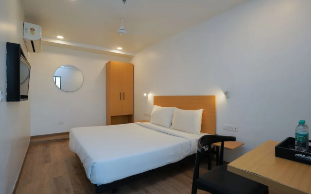 Uptown Hotel