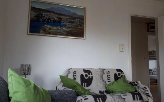 Brúnalaug Guesthouse Holiday Home