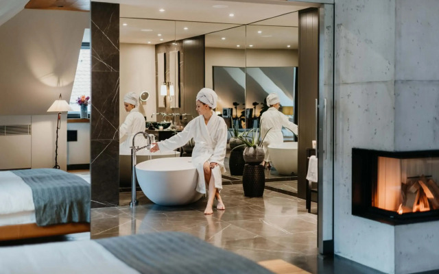 DO & CO Hotel München