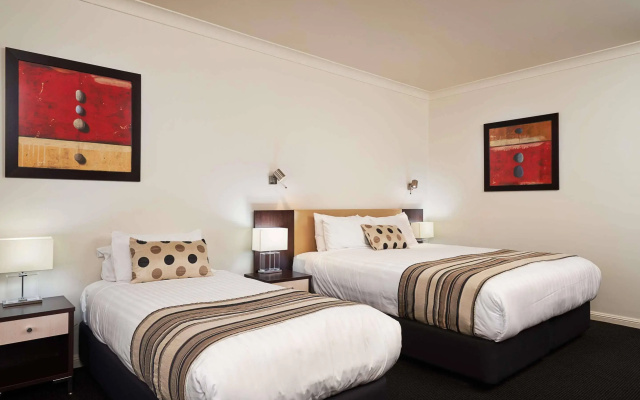 The Charles Boutique Hotel & Dining