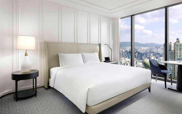 Sofitel Ambassador Seoul Hotel & Serviced Residences