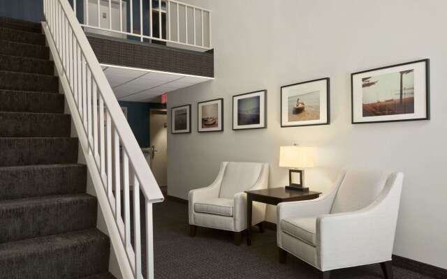 Travelodge by Wyndham Hubbard OH