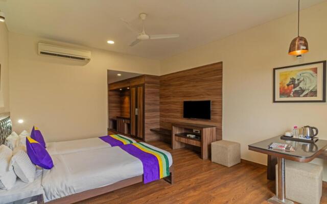 Treebo Premium Baramasi By Jai Club Prime