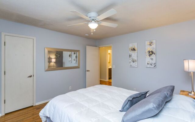 Nashville Chic | 10min from downtown!