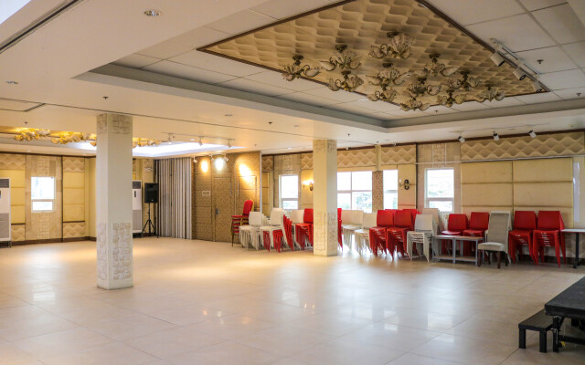 RedDoorz Plus near UV Mandaue Cebu