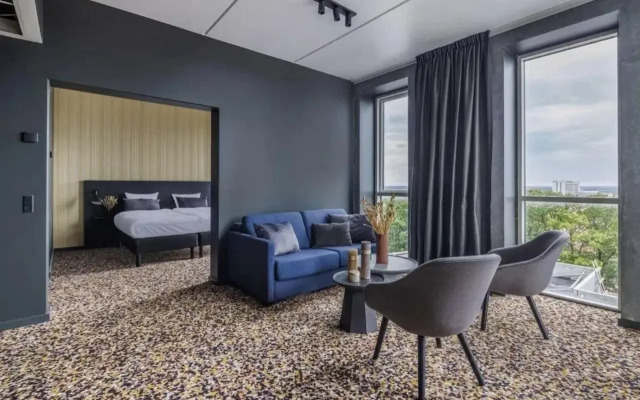 Peak 12 Design Hotel